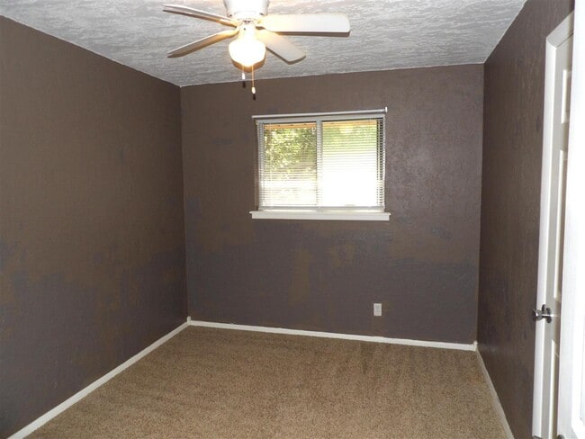 Photo - 407 NW 56th St