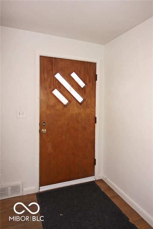 Photo - 210 W Sycamore St