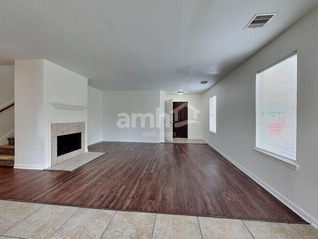 Photo - 20719 Dickinson Manor Ln