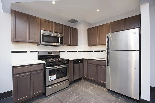 Photo - 164 Attorney St Unidad 404