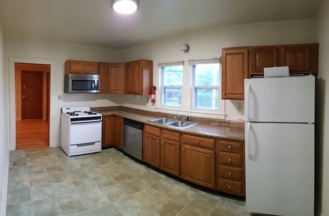 Photo - 17th and Grant - August 2026