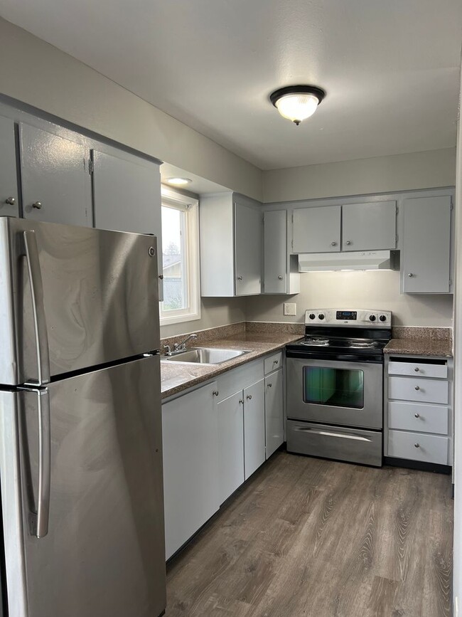 Photo - Rosewood Apartments