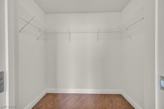 Building Photo - 200 W Sahara Ave Unit 1611