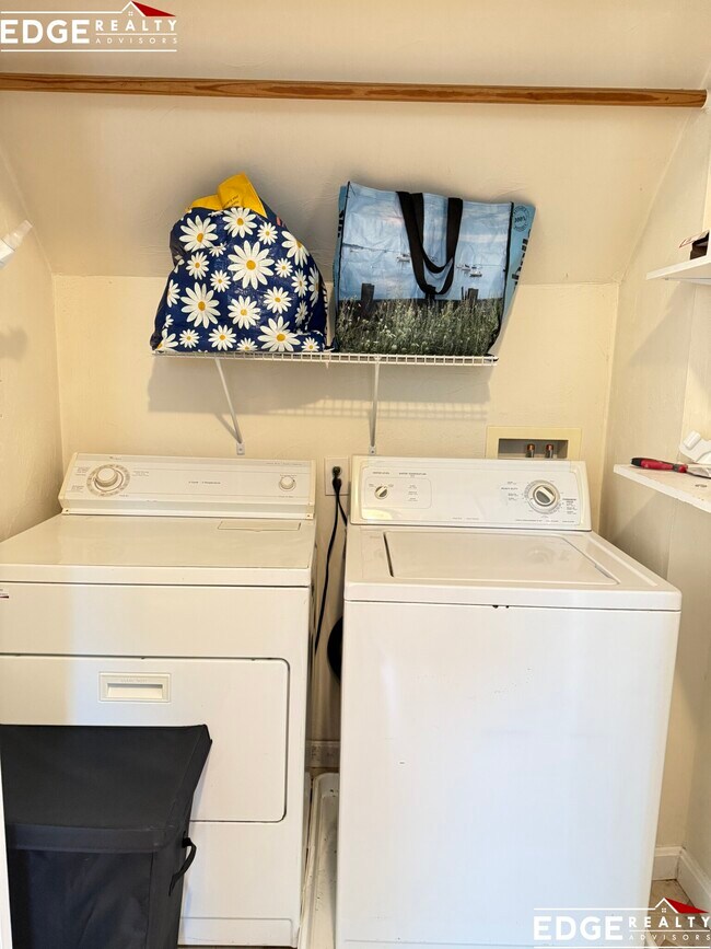 Photo - 81 Mapleton St Unit 1