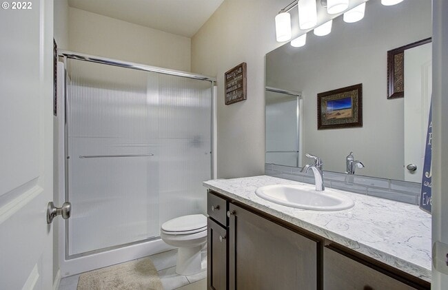 Photo - 10721 NE 109th St Unit 2 shared baths