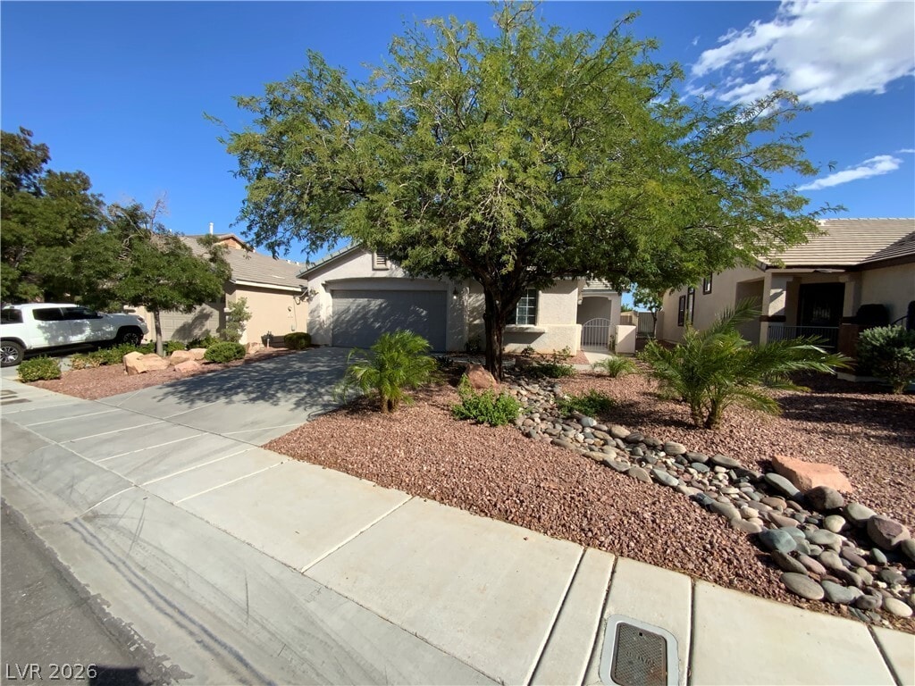 Photo - 1308 Pintail Point St