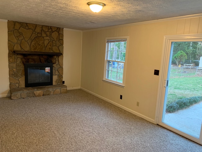 Photo - 3748 Cutler Dr SW