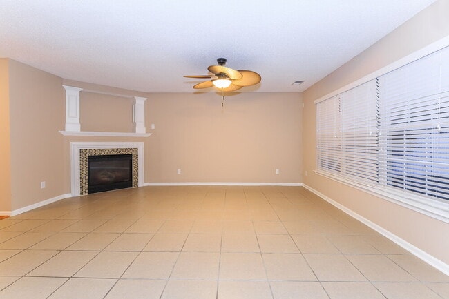 Photo - 15239 Pangborn Pl