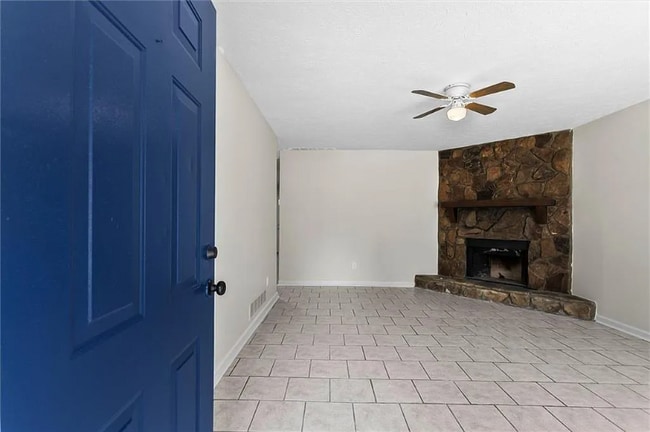 Photo - 176 Timber Creek Ln SW