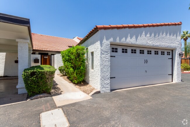 Building Photo - 5828 N 8th Pl Rental