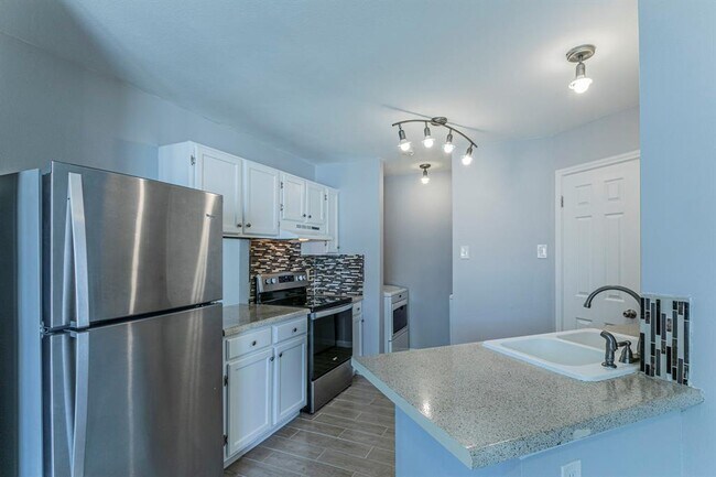 Photo - 9411 Valley Moss