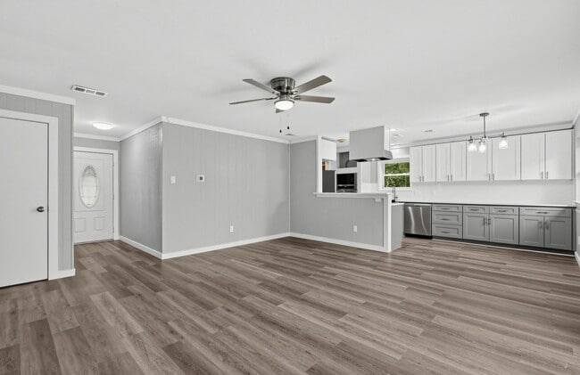 1929 Schumac Ln