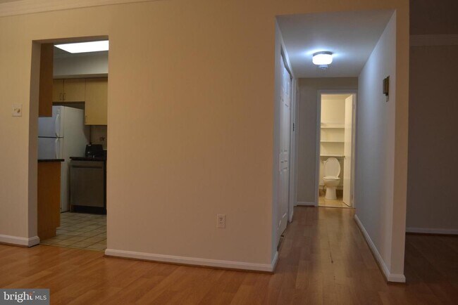 Photo - 722 Quince Orchard Blvd Unit 201