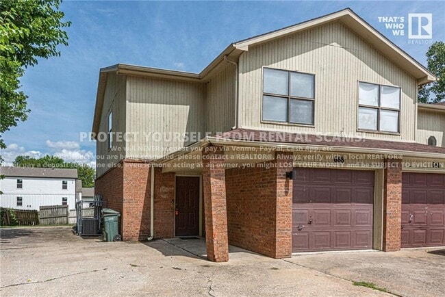 Building Photo - 688 W Martha Dr Rental