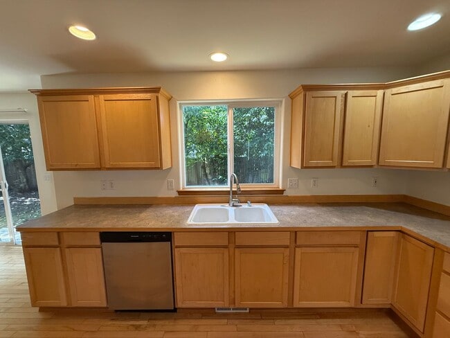 Photo - 4 Bed 2 Bath Home in Waterbury Meadows