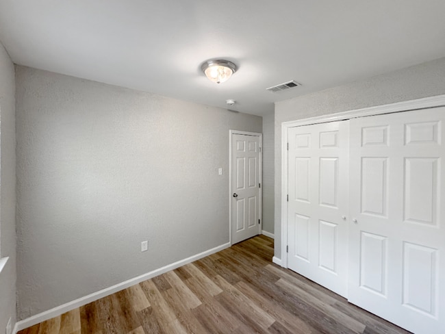 Photo - 769 Lander St