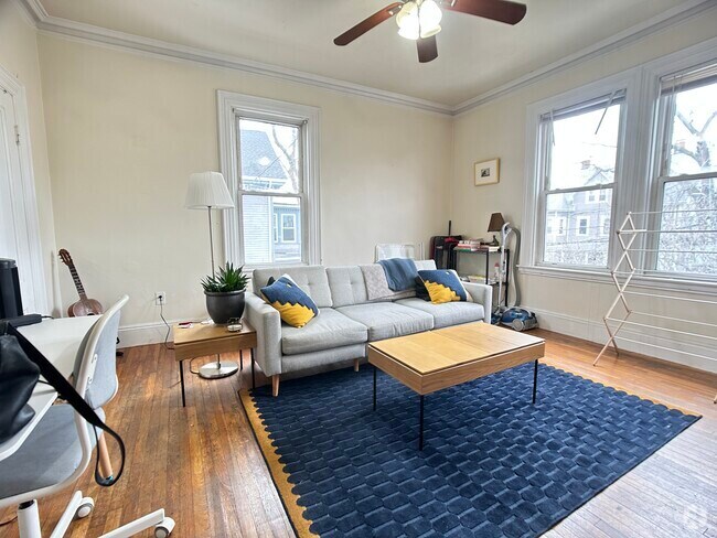 Building Photo - 38 Allston St Unit 2 Rental