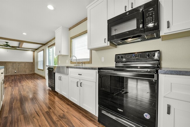 Photo - 1566 County Rd 610