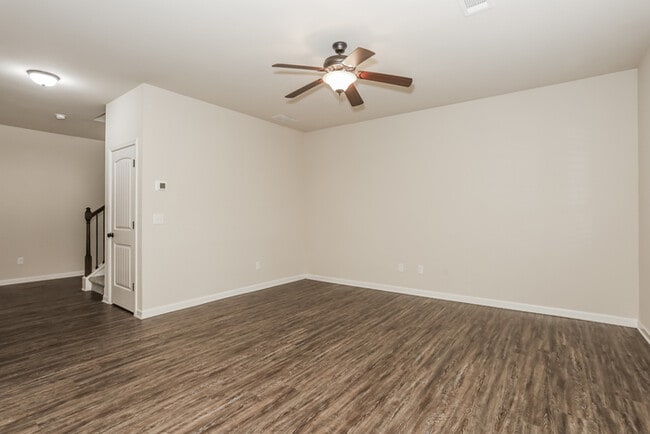 Photo - 428 Concord Terrace