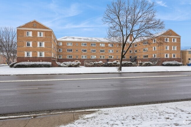 Building Photo - 1110 N Harlem Ave Unit 1N Rental