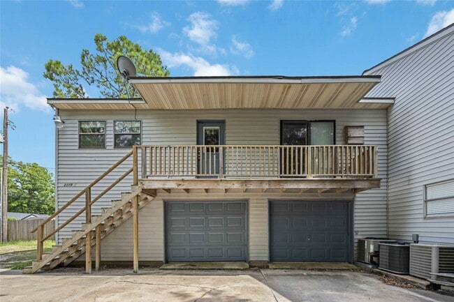 Building Photo - 2119 N Austin Ave Unit C