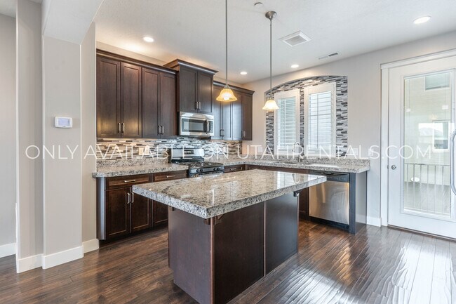 Photo - 4738 W Daybreak Rim Way