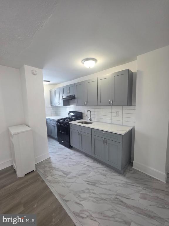 Photo - 6965 Clinton Rd