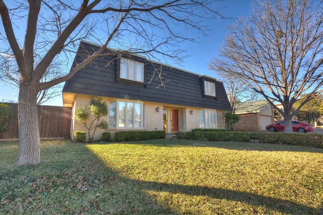 Building Photo - 3307 74th St