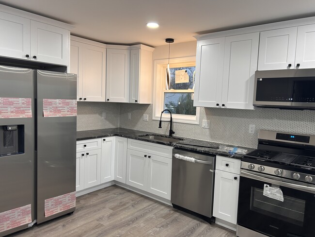 Building Photo - 116 Sherwood St Unit 1