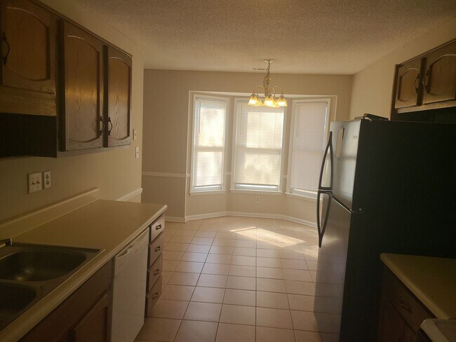 Photo - Welcome Home to Comfort and Convenience!