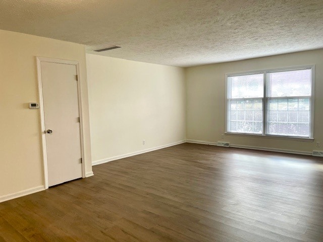 Armario LR - 3304 Wood Valley Ct