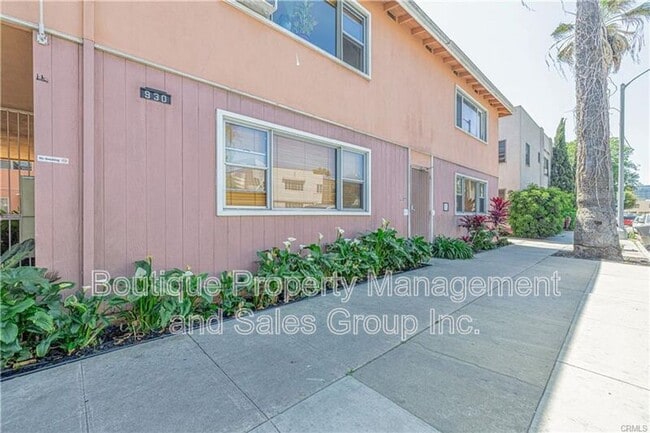 Photo - 930 E 1st St