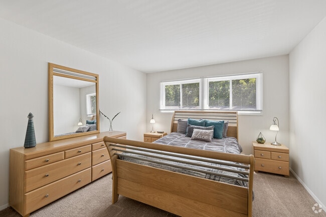 1BR, 1BA - 675SF - Bedroom