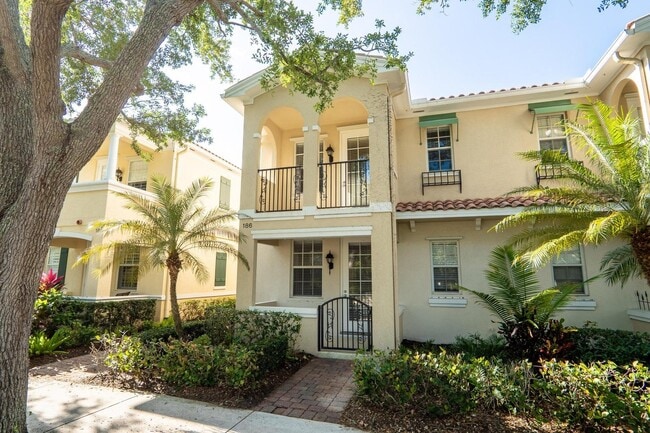 Photo - 186 Soriano Dr