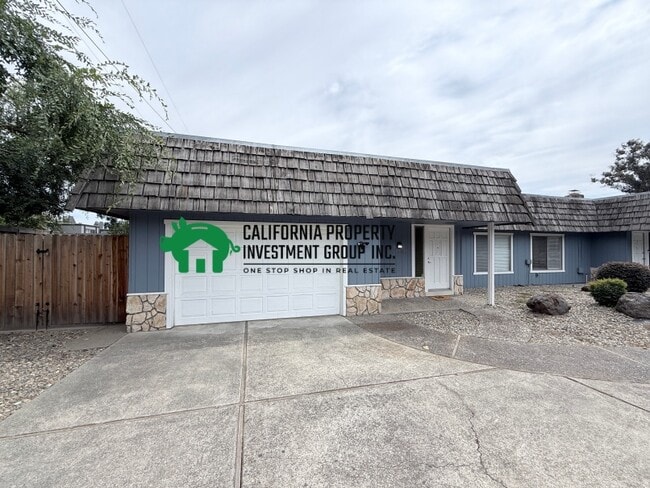 Building Photo - 5422 Marconi Ave