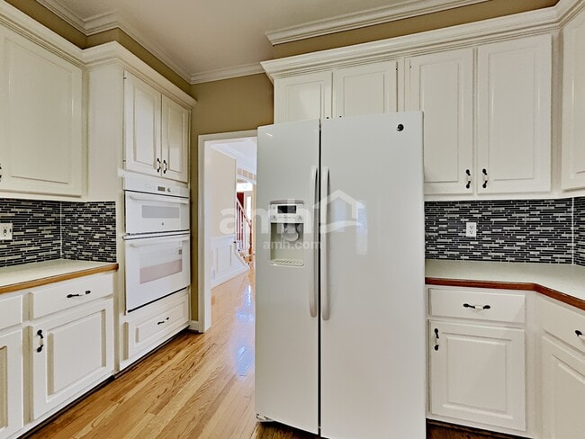 Photo - 1625 St Julian St NW