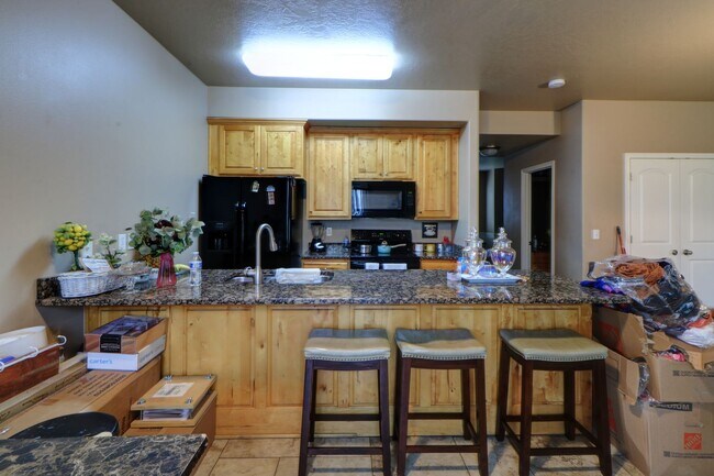 Photo - 3 bedroom 2.5 bath townhome in Orem