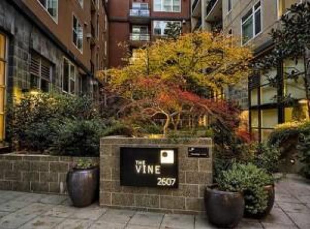 Courtyard entrance - 2607 Western Ave Unit 710