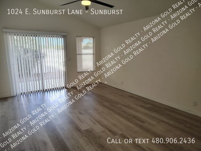 Photo - 1024 E Sunburst Ln Unit Sunburst