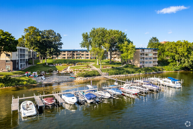 Resident Boat Slips - Minnetonka Edgewater Apartments