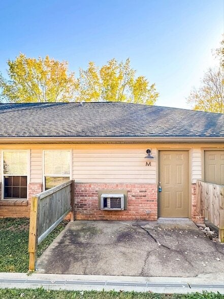 Photo - 100 Ballygar St Unit M