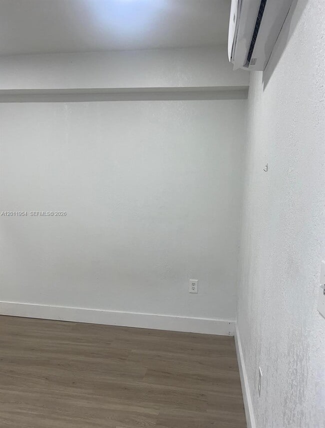 Photo - 1631 NW 29th Ave Unidad 3