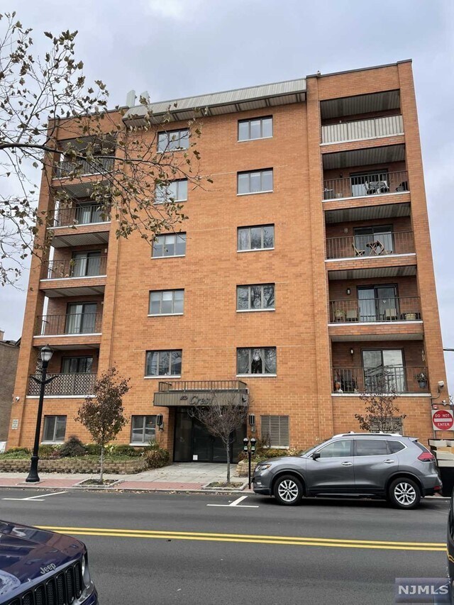 Photo - 633 Palisade Ave Condo Unit 3C