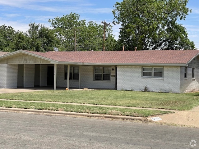 Building Photo - 5408 8th St Rental