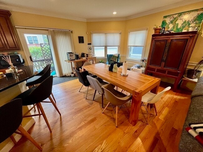 Photo - 20 5th Ave