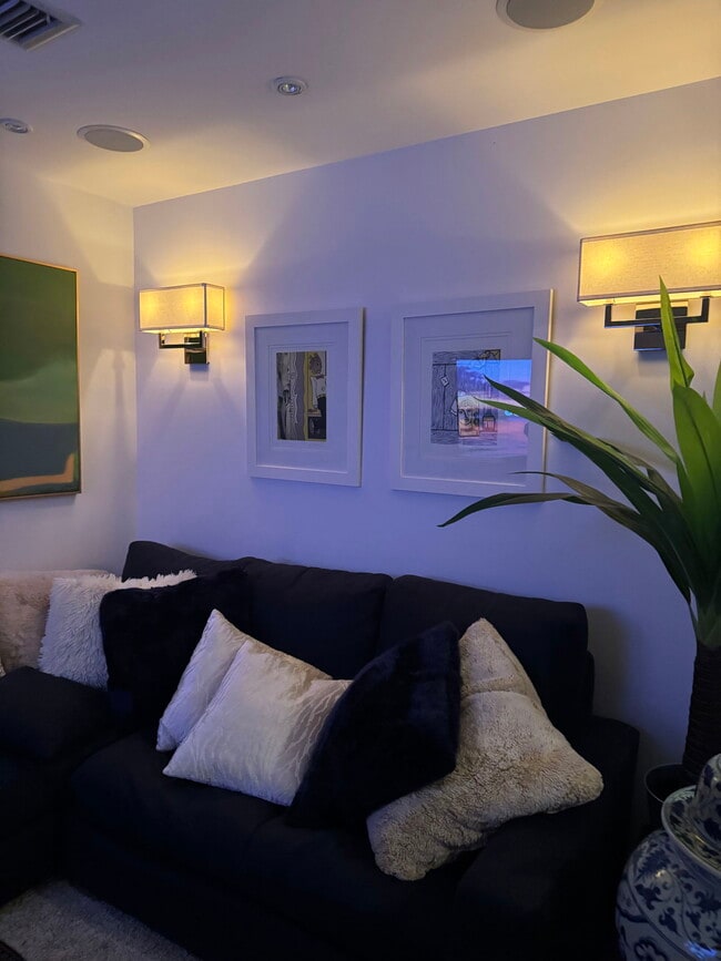 Photo - 1050 Brickell Ave Unit Loft 818