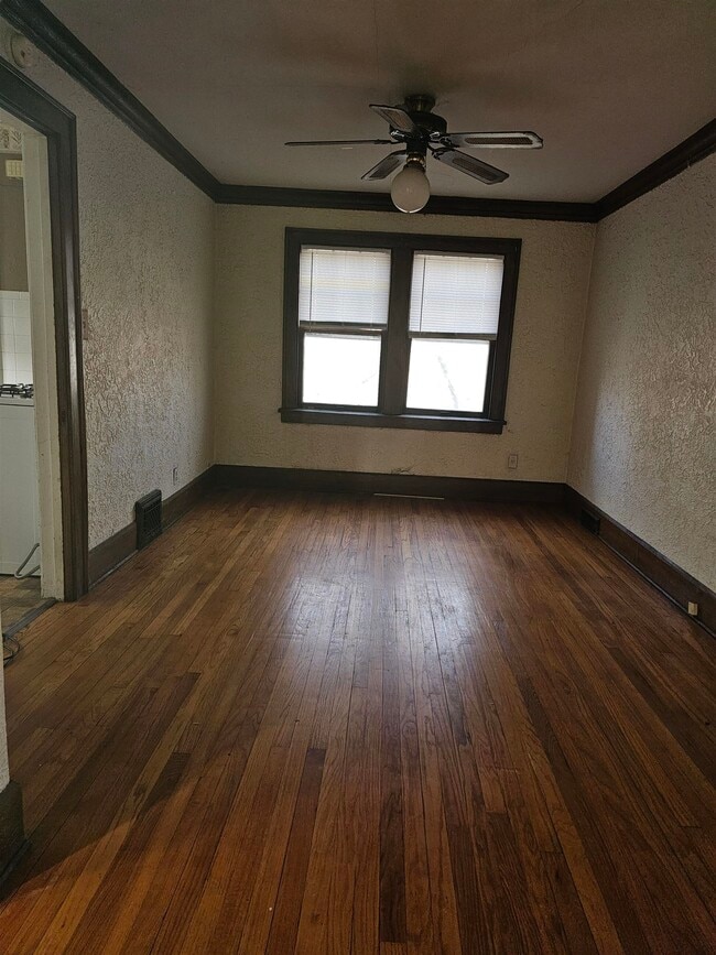 Photo - 914 18th Ave