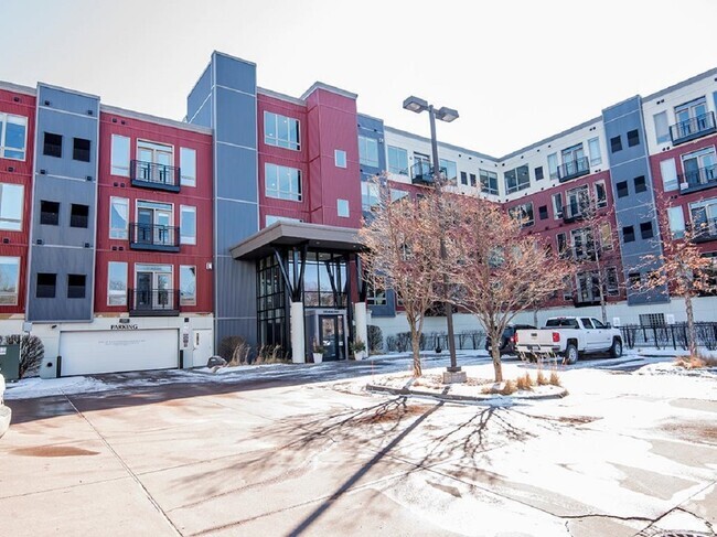 Building Photo - 240 Spring St Unit 306 Rental