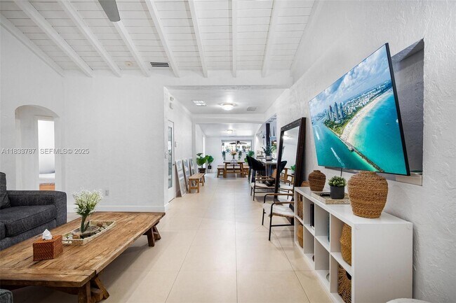 Photo - 7701 NE 8th Ave