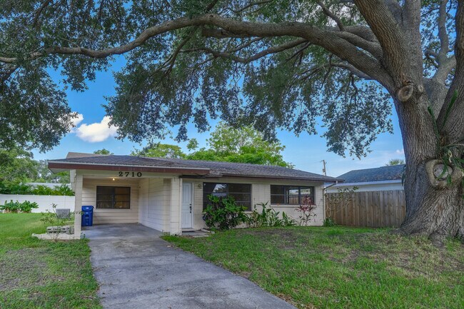 Photo - 2710 Marshall Dr